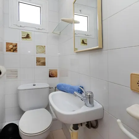 Apartment Grifeu-1 By Interhome Llanca